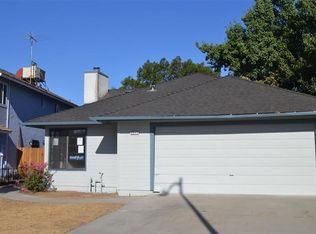 2217 N Prospect Ave, Fresno, CA 93722