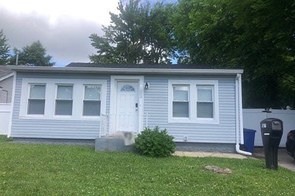 1st image of 203 Birchwood Dr