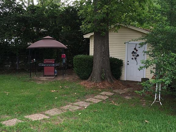 2nd image of 119 Linden Dr