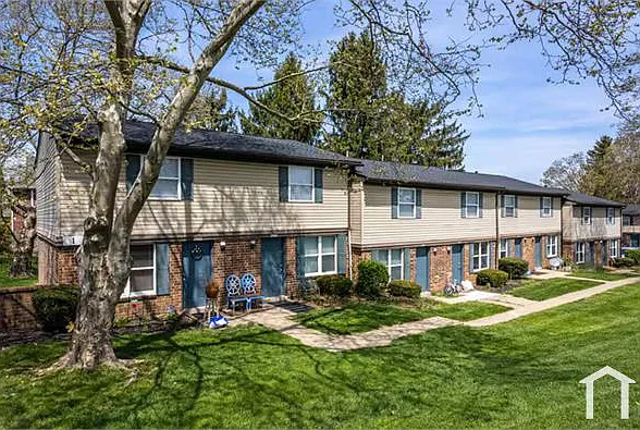 2895 La Vista Dr #9-79 — Photo 1