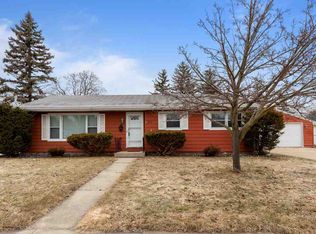 1234 W Parkway Blvd, Appleton, WI 54914