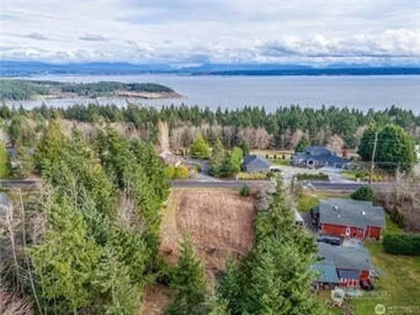 594 Michael Way, Camano Island, WA 98282