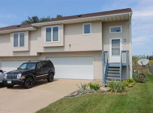 2213 13th St, Coralville, IA 52241