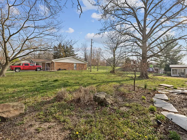 4649 McIlroy Dr — Photo 25