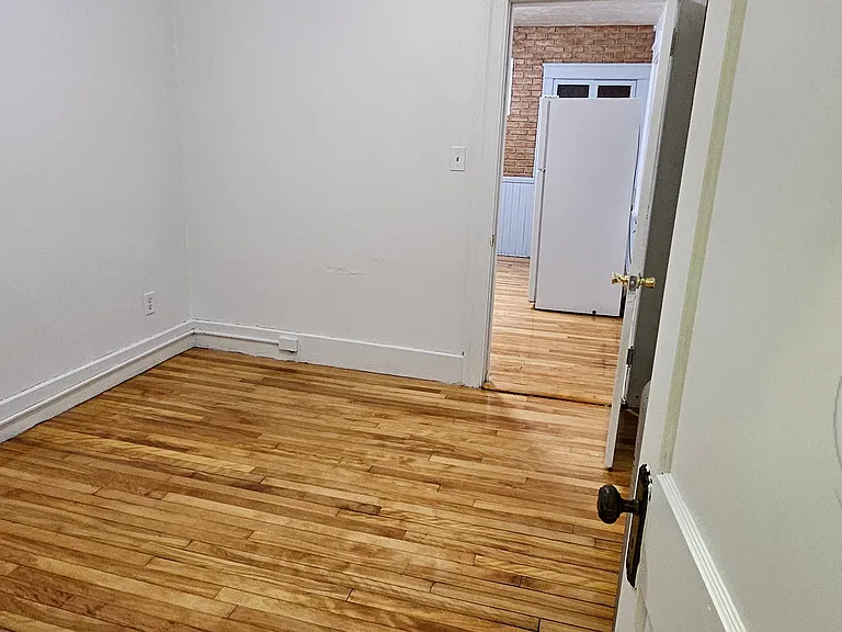 15 View St #2 — Photo 13