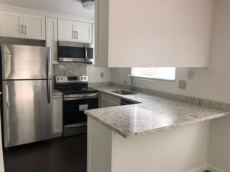 1st image of 3621 Dimond Ave APT 2