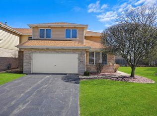 18205 Glen Swilly Cir, Tinley Park, IL 60477