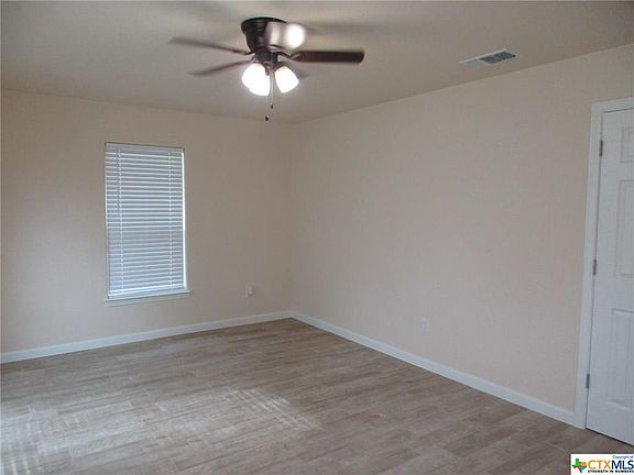 2nd image of 302 N Park St