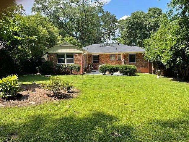 3 bed, 1.5 bath, 1578 sqft, $3,900 — Photo 3