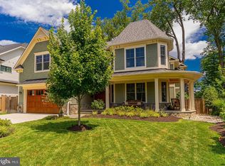 8009 Kentbury Dr, Bethesda, MD 20814