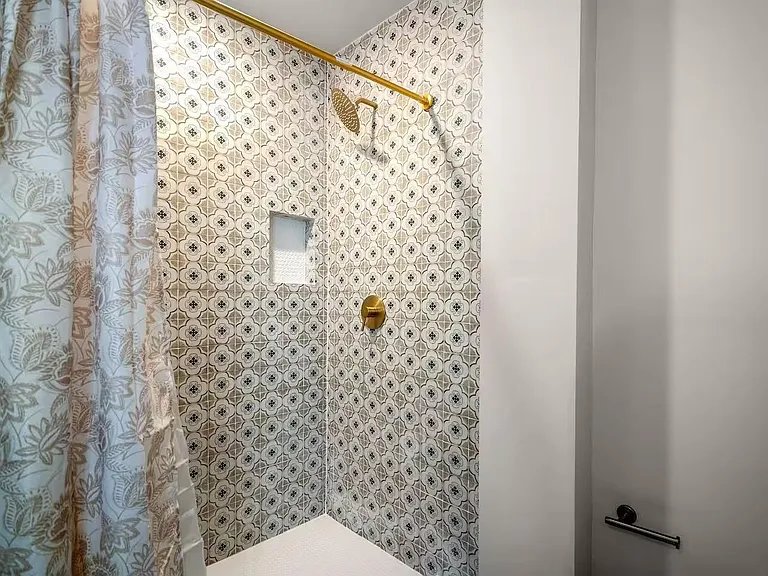 3741 Charleston St — Photo 31