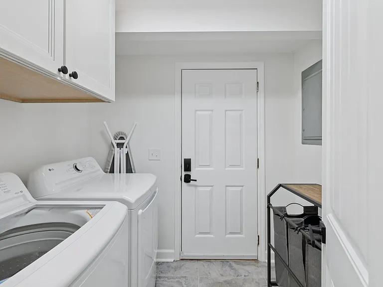 1013 Brink Pl — Photo 12