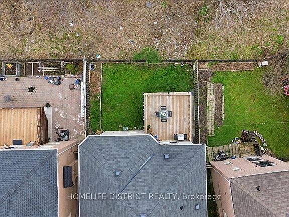 3rd image of 43 Bethany St