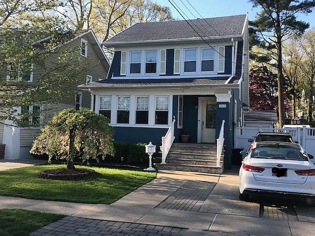 1st image of 260 Harvest Ave
