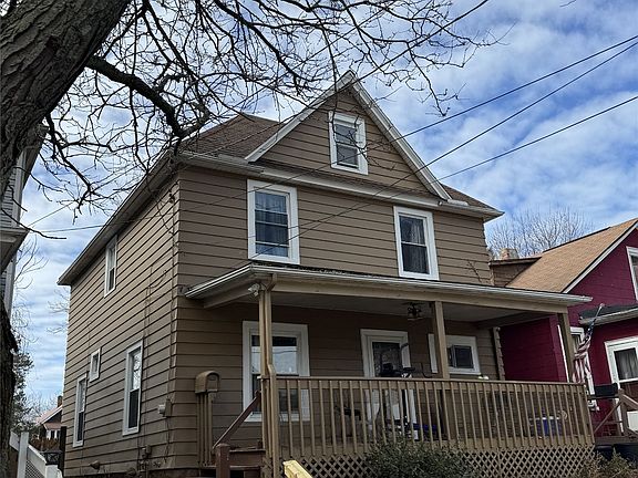 3rd image of 222 Poplar St