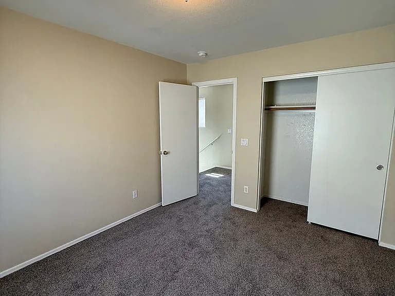 11214 W Pierce St — Photo 13