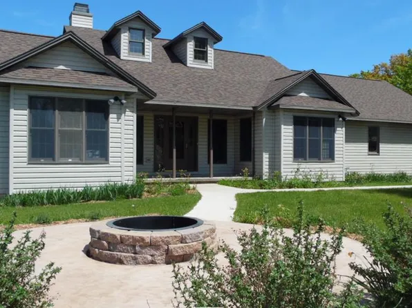 10226 Woodcrest Rd, Sister Bay, WI 54234