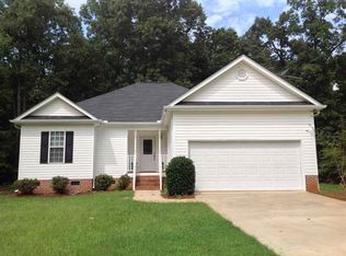 4 Knotts Ct, Fountain Inn, SC 29644