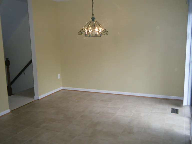 23 Rhodes Pl — Photo 7