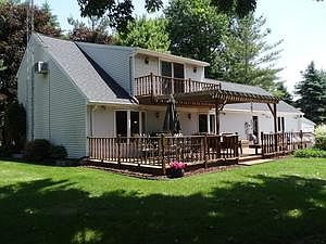 5th image of 451 Woodland Dr
