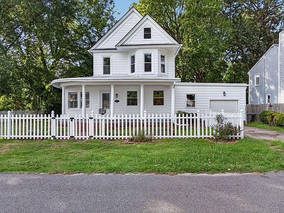 4th image of 1103 Blair Ave