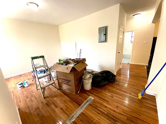 Rented by Voro New York | media 43