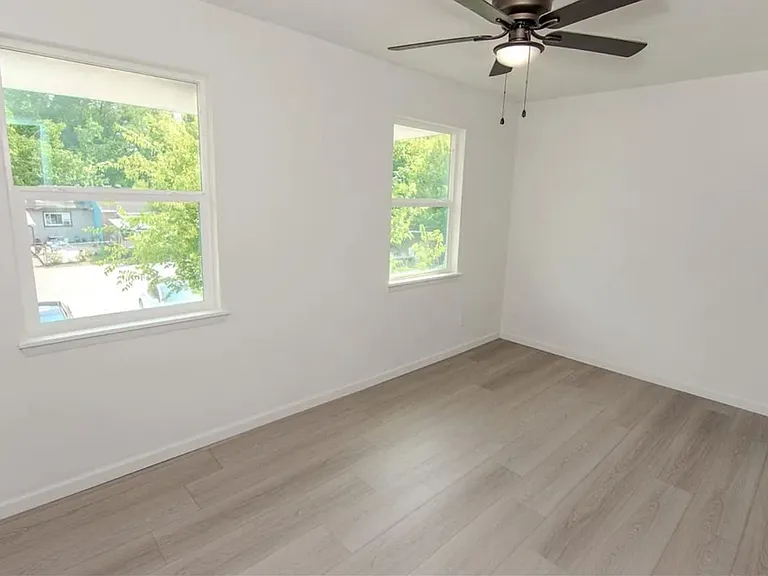 7867 Hamlet St #7867 — Photo 13