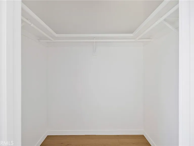 10905 Dalerose #B — Photo 16