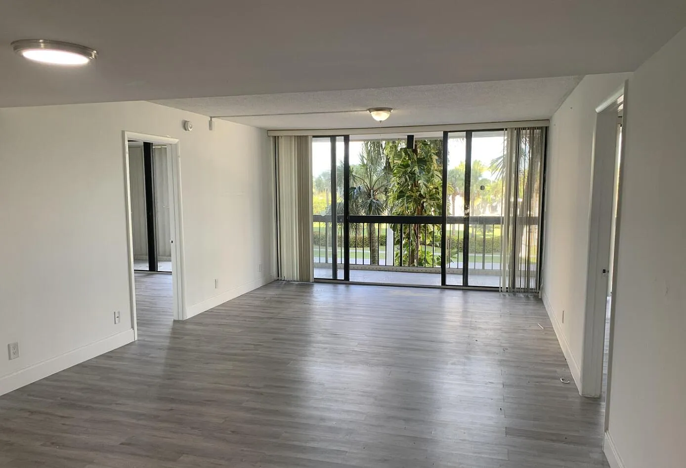 2 bed, 2.0 bath, 1116 sqft, $2,100 — Photo 1