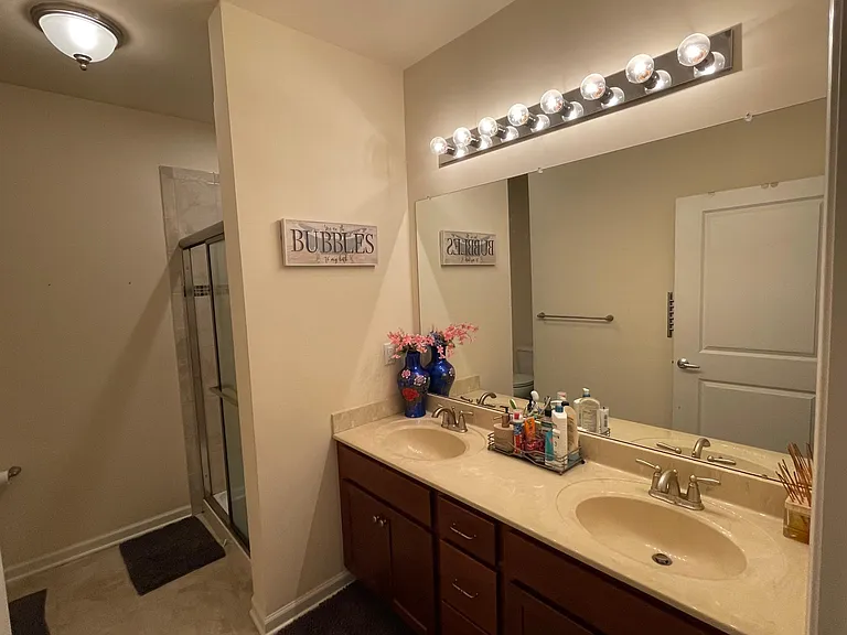 833 Strassle Way #833 — Photo 16