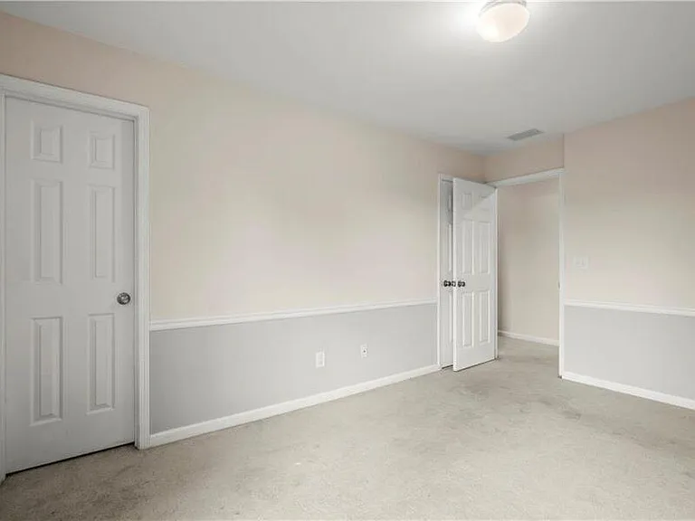 2080 Vistoria Dr — Photo 25