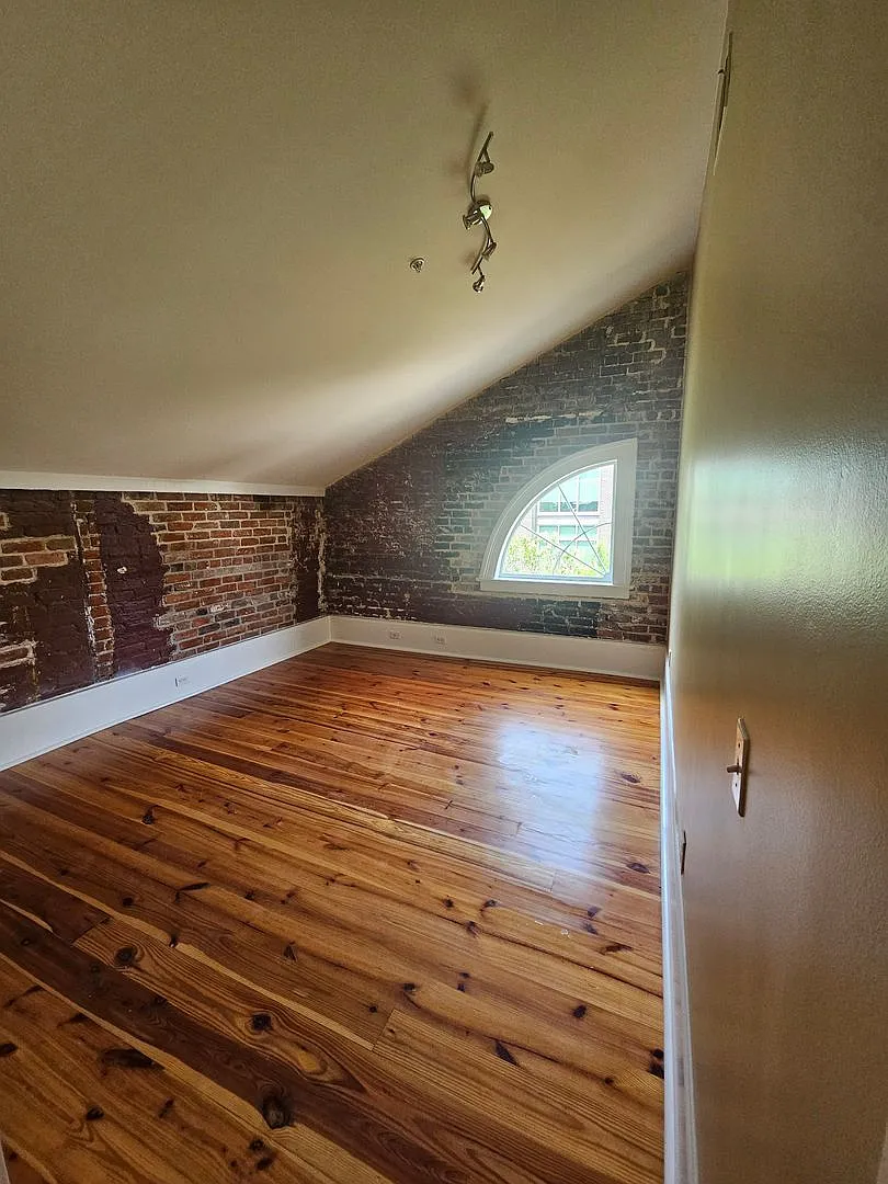 802 St. Charles — Photo 1