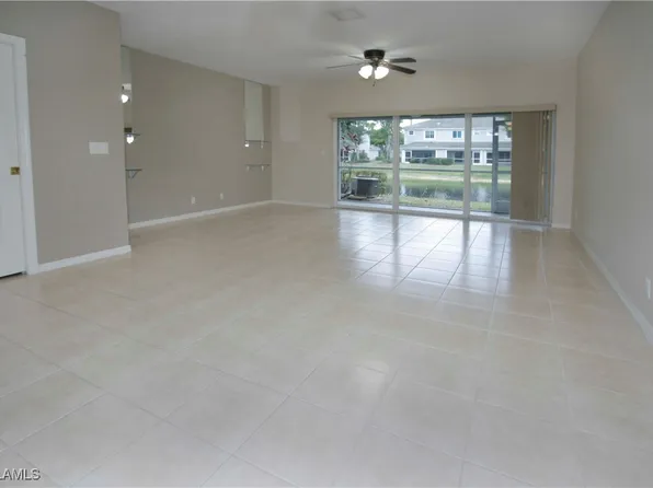 10061 Poppy Hill Dr, Fort Myers, FL 33912