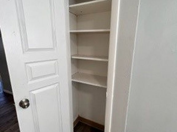 5th image of 4025 Ruskin Way Unit B