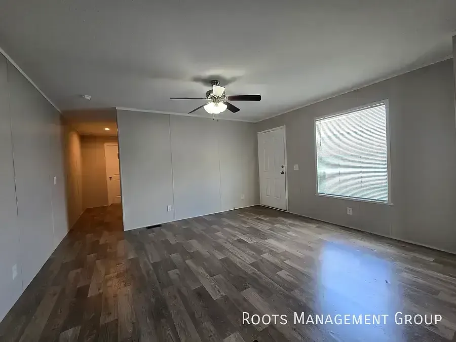 Building Photo - 109 Dove Dr #109