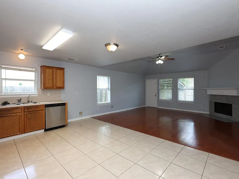 7430 Pouter Dr — Photo 11