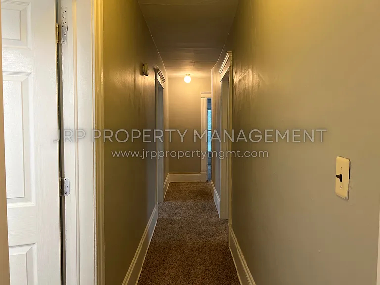 114 Moore St — Photo 7