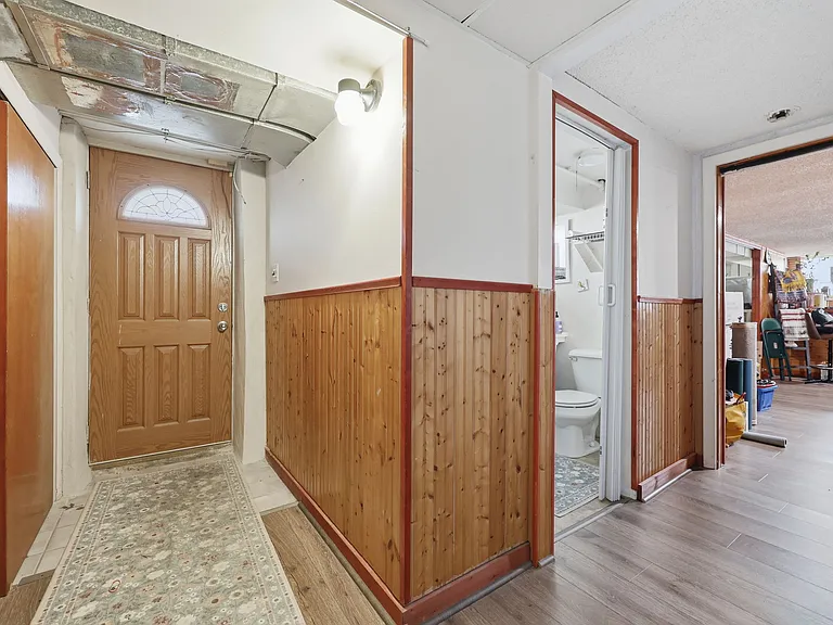 3839 Janice St — Photo 12