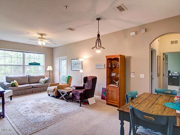 4th image of 7801 Point Meadows Dr Unit 6404