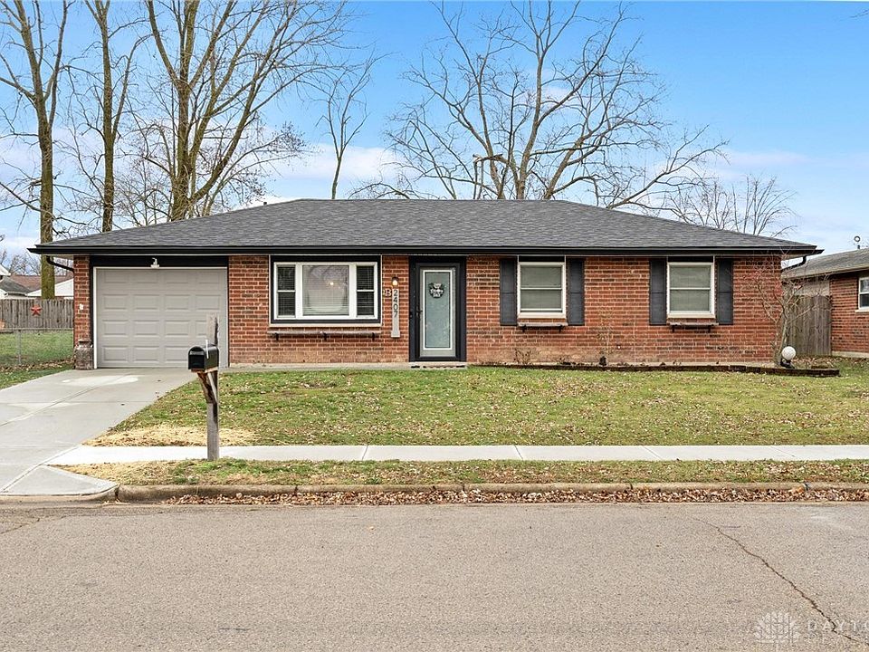 1st image of 2407 New Castle Dr