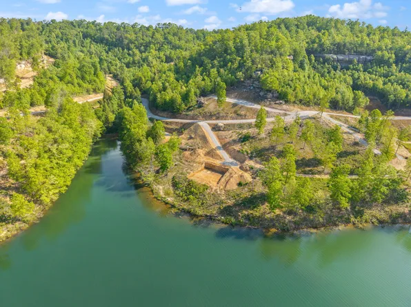 7 Sleepy Hollow Rd, East Bernstadt, KY 40729