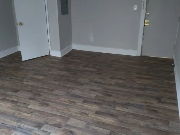 120 Avendale Ave NE APT 3, Roanoke, VA 24012