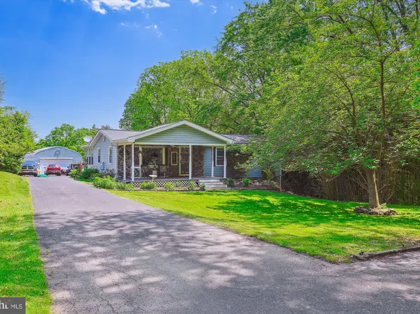 2910 Lawndale Rd, Finksburg, MD 21048