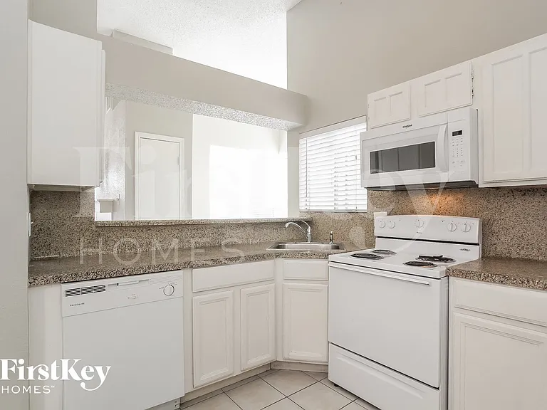 11537 Springshire Dr — Photo 5