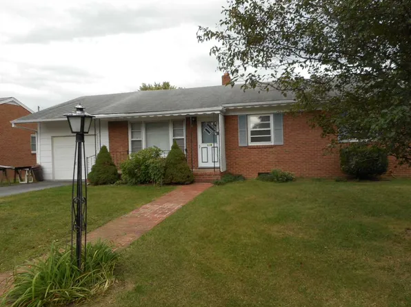 834 Stuart St, Harrisonburg, VA 22802