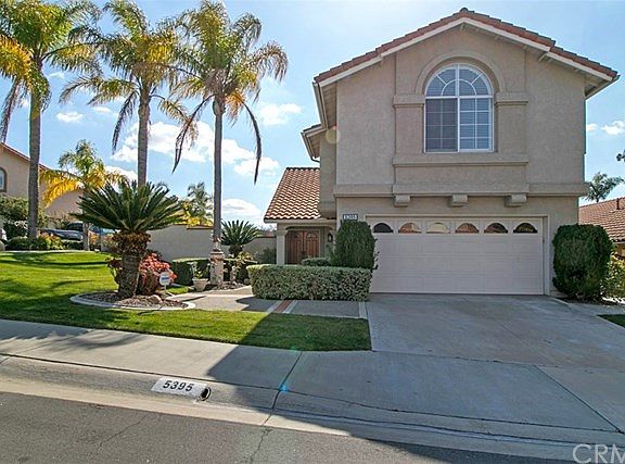 Tidy exterior and full driveway