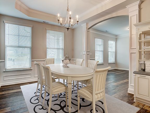 These photos are representative of this floor plan, but all options may not be available in every co
