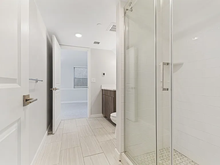 4649 Umbria St #101 — Photo 27