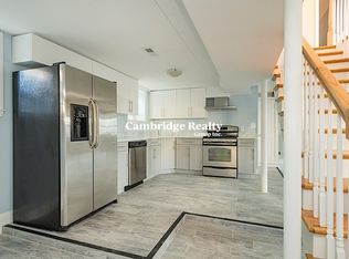 98 Elm St #1E, Somerville, MA 02144
