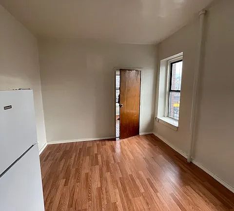 4th image of 198 W 134th St APT 4B